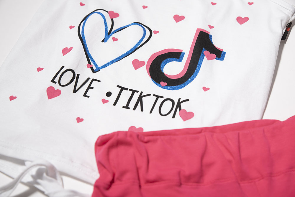 SET Blouse and Shorts "Tik Tok"