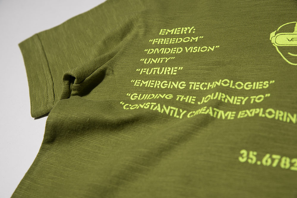 SET Blouse and Bermuda Shorts "Forward 2030"