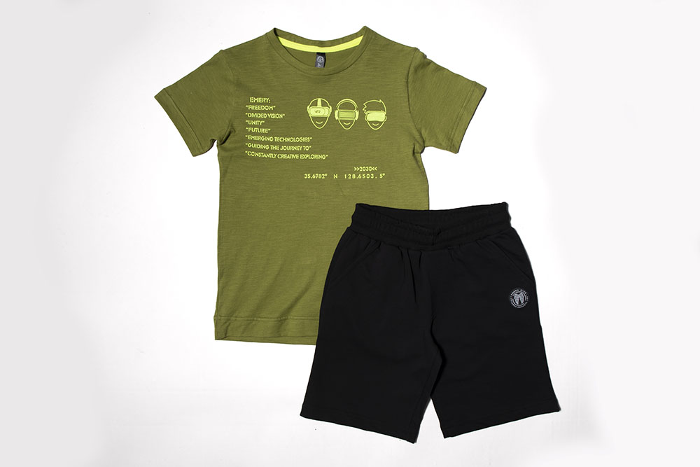 SET Blouse and Bermuda Shorts "Forward 2030"