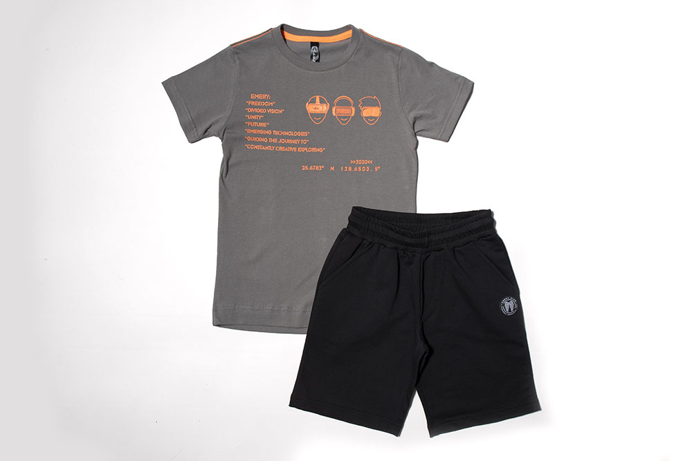 T-Shirt and Bermuda Shorts Set "Fast Forward 2030"