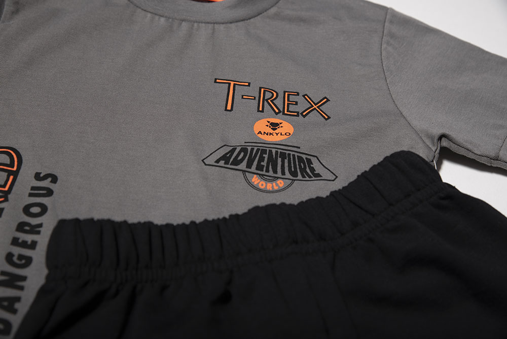 SET Short Sleeve, Sleeveless and Shorts "Jurassic World"