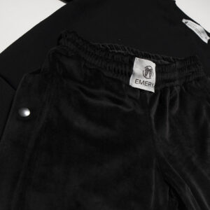 Черный трикотажный комплект «BULLS»