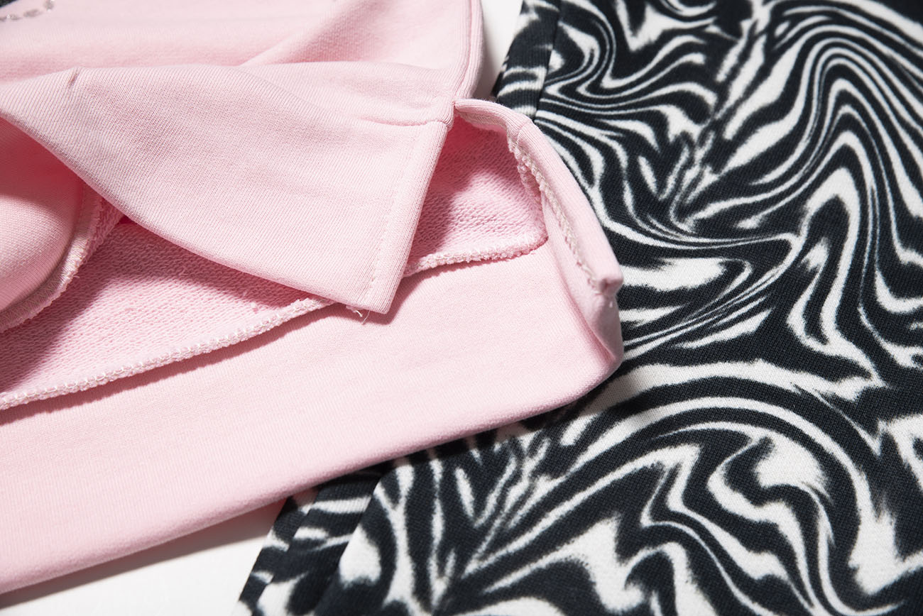 Комплект из свитшота и брюк "LOVE ME", розовый