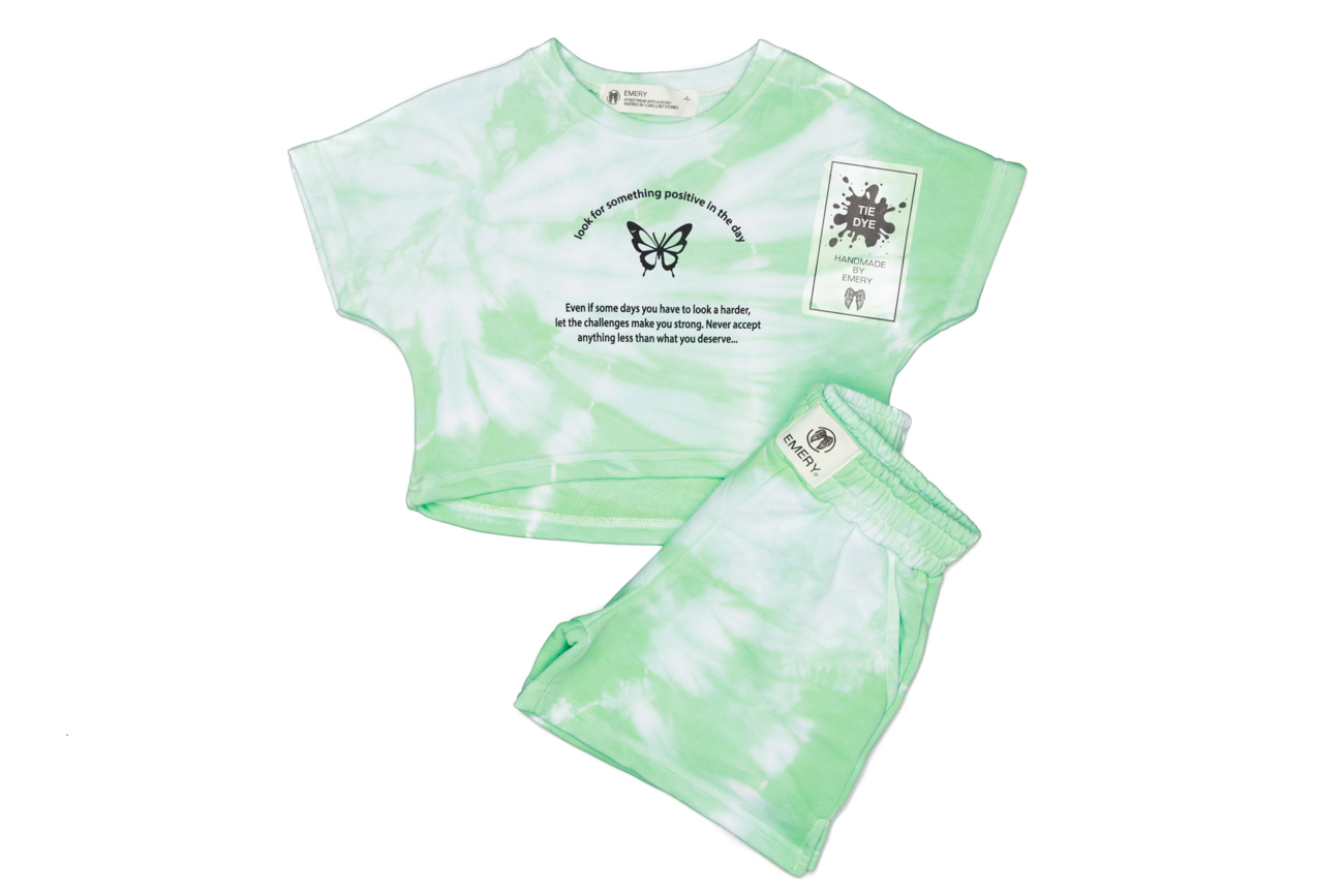 Комплект из кроп-топа и удлиненных шорт TIE DYE