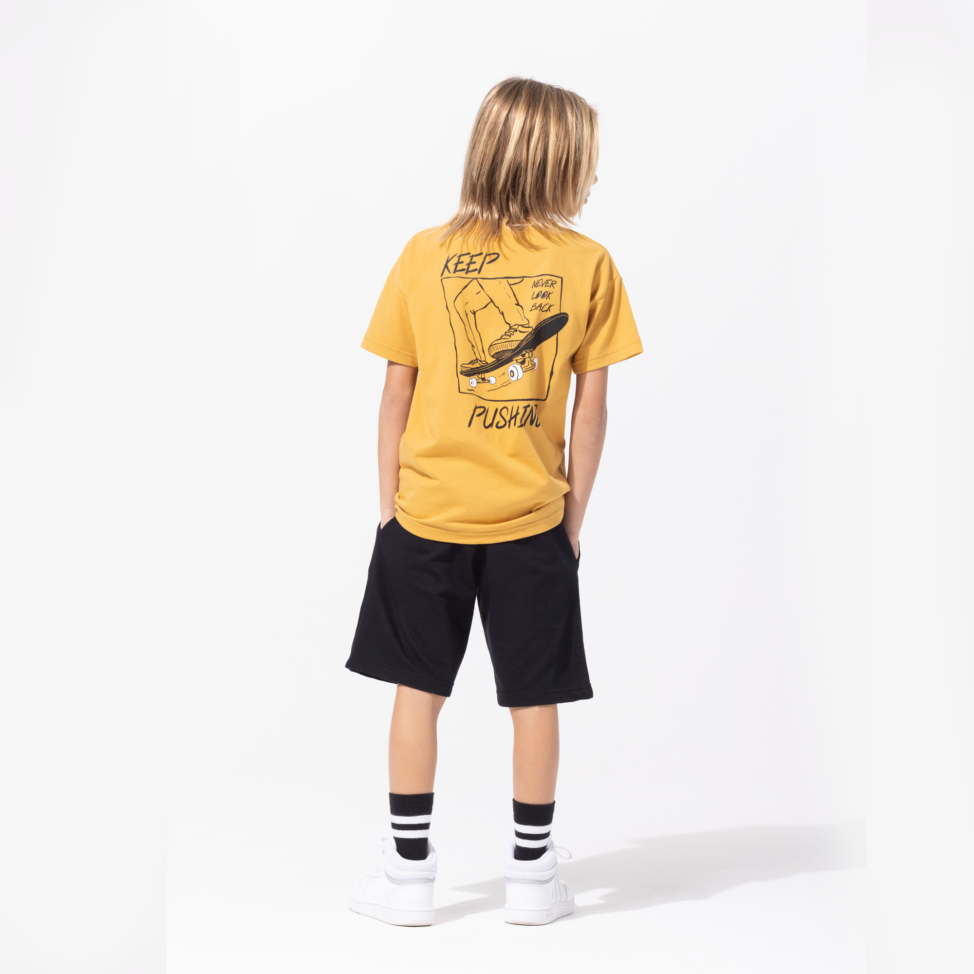 SET "NEVER LOOK" - mustard